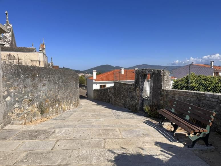 MELHORAMENTO DE ACESSIBILIDADES AO CEMIT&Eacute;RIO DE CAMINHA