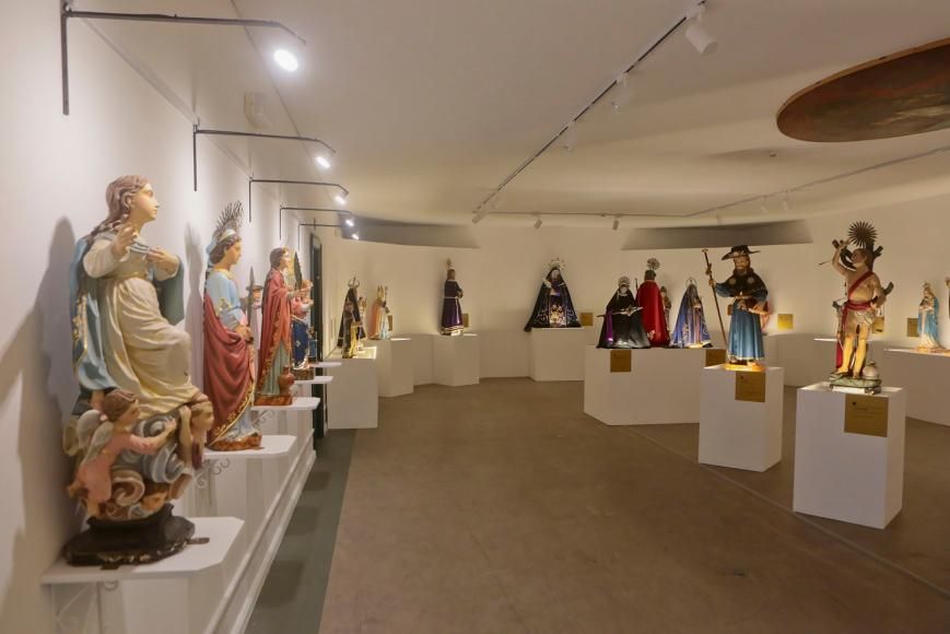 &ldquo;Santos da Casa, Companheiros de Viagem&rdquo;